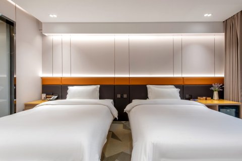 广州高铁南站丹诚酒店(石壁地铁站店)