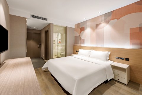 凡尔赛酒店(桂林两江四湖火车站店)