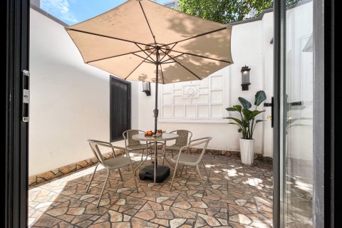 古南都逸居酒店(南京博物院瑞金路店)