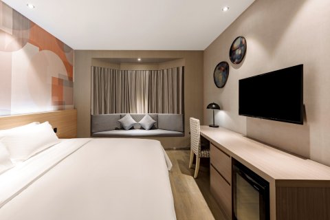 凡尔赛酒店(桂林两江四湖火车站店)