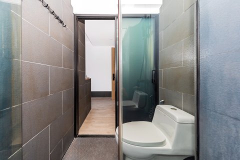 阳朔1Q84宿(遇龙河生态公园千古情店)