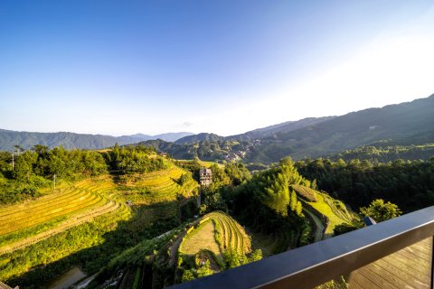 龙脊梯田晨云轩·云端泳池全景酒店(金佛顶三号观景台店)
