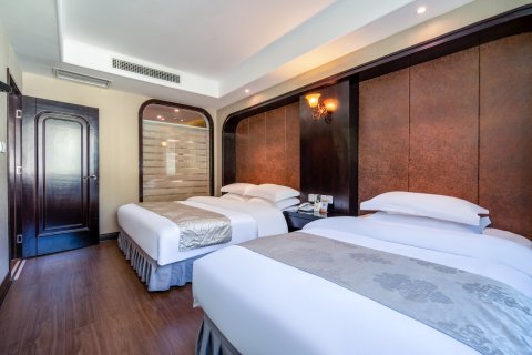 九源酒店(九寨沟景区游客中心店)