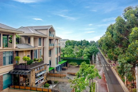 昆明半舍湖畔客栈(滇池海埂大坝店)