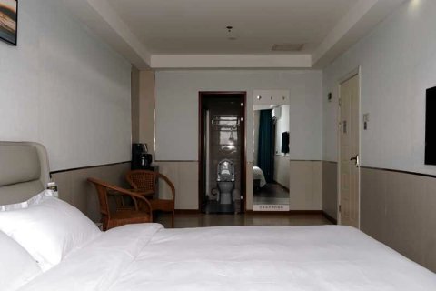 乌拉假日酒店(汝州金庚康复医院店)