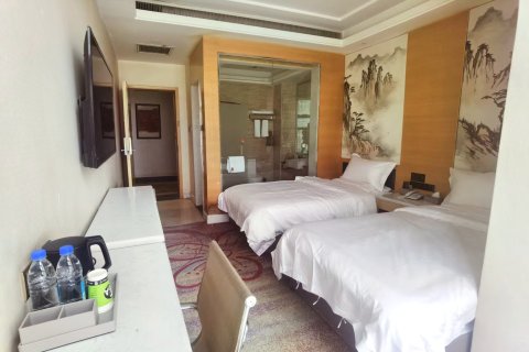 青朵酒店(格尔木华兴广场店)