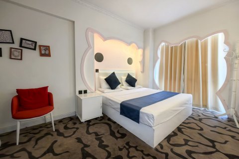 艾瑞精品酒店(张掖大佛寺高铁西站店)