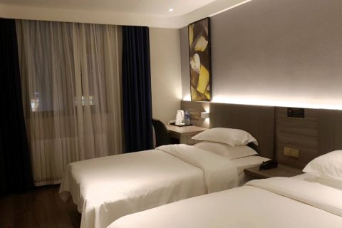 7天优品Premium酒店(涿州市保定第二中心医院涿州站店)