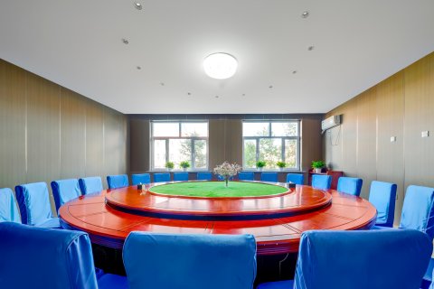 乌兰布统新多兰酒店