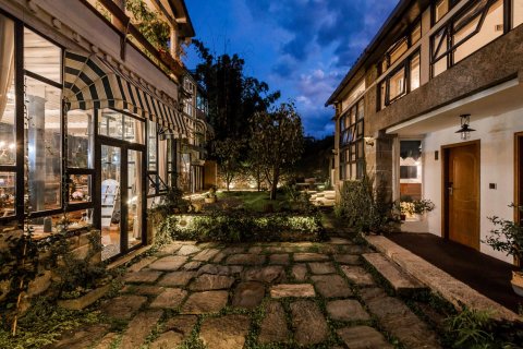 鹿野鹿笙·Coffee旅行秘境设计师美宿(大理古城店)