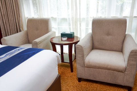 峨眉山灵秀温泉饭店