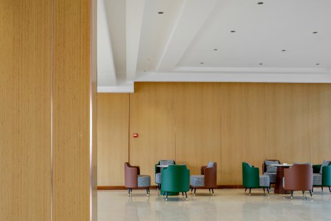 乌兰布统新多兰酒店