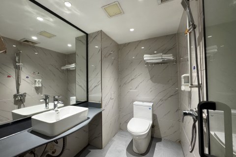 泊尔曼酒店(玉林十字街汽车总站店)