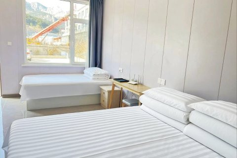 好运商务酒店(青岩寺店)