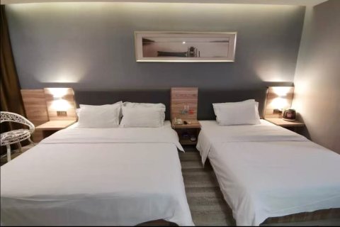 7天优品酒店(开封学院门鼓楼广场店)