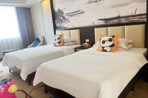 四季澜庭花园酒店(泸州高铁站西南商贸城店)