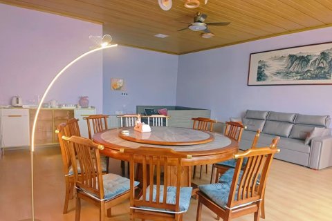 凌海营弟锦州烧烤民宿