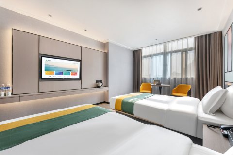 逸居酒店(汕头万象城龙眼南路店)