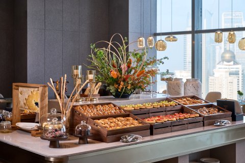 青岛五四广场海景美仑国际酒店