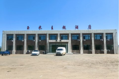 德伯斯玉米主题酒店