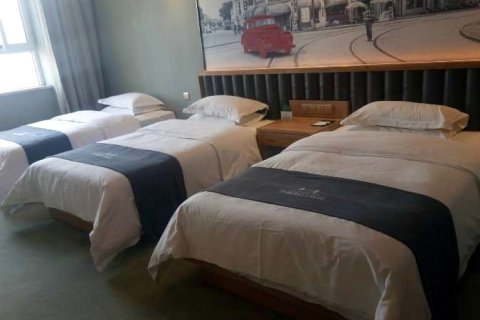 奎屯罗澜假日酒店