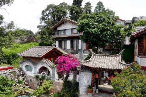 丽江逸云半山观景花园别院