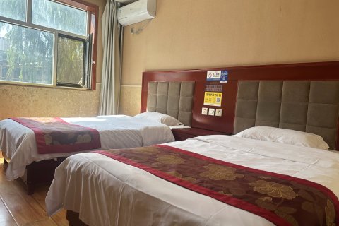 海东鑫达假日酒店