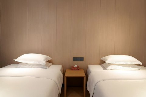 云川酒店(北京通州万达广场店)