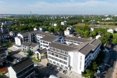 平湖明月山塘康养酒店