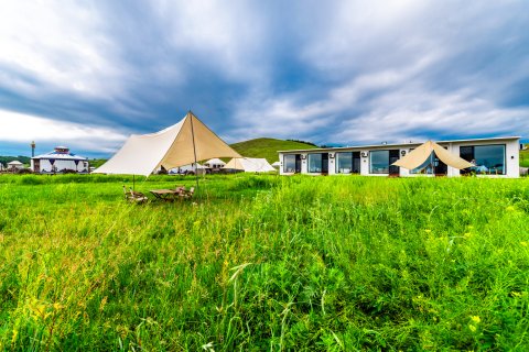 乌兰布统狼园山舍·世外秘境度假民宿