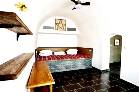 杨家岭石窑宾馆