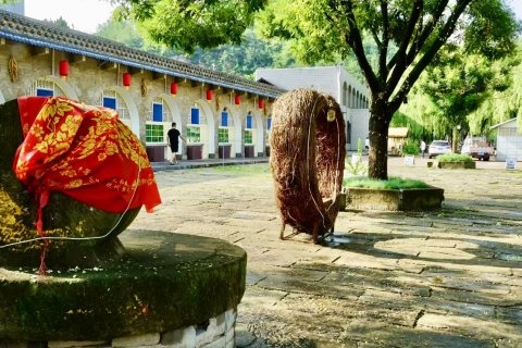 杨家岭石窑宾馆