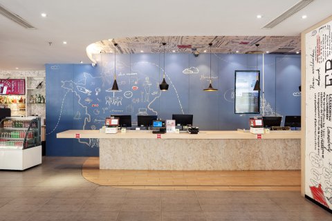 宜必思酒店(上海新国际博览中心芳甸路地铁站店)