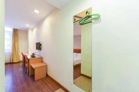 如家酒店·neo(贵阳中华中路喷水池地铁站店)