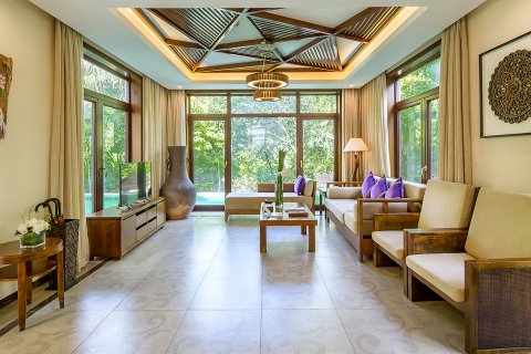 三亚亚龙湾五号度假别墅酒店