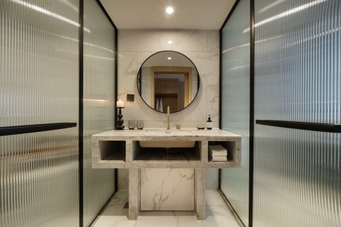 HUACHENG华呈·轻奢艺术酒店(观山湖公园贵阳市政府店)