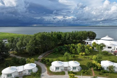 阿木塔月光毡房