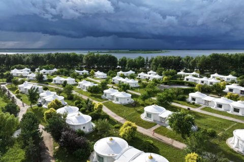 阿木塔月光毡房