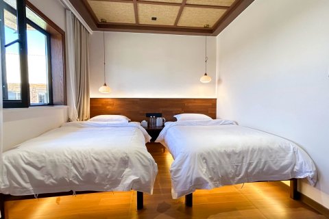 喀纳斯湖滨山庄(老村店)