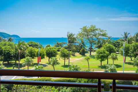 三亚亚龙湾天鸿度假村