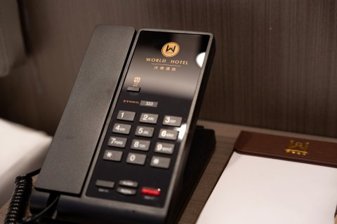 沃德酒店(青岛石老人海水浴场国际会展中心店)