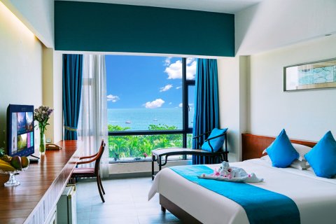 三亚鹿颐海景酒店(大东海海水浴场店)