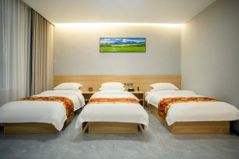 尼勒克花漾云栖民宿