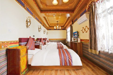 格桑花香｜藏韵富氧 · Café咖啡酒店(拉萨布达拉宫八廓街店)