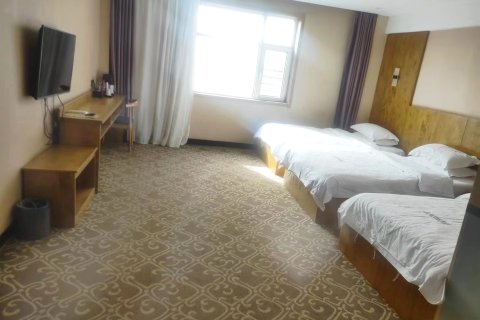 德令哈众通商旅酒店(市游泳馆天文科普馆店)