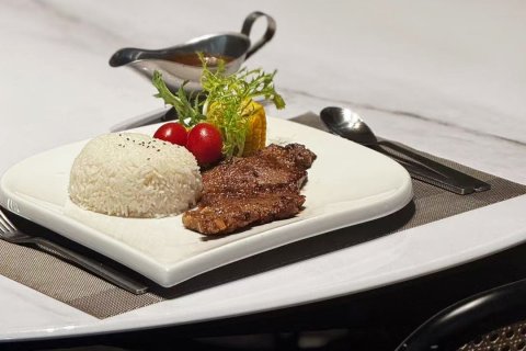 汕头铂晶大酒店(珠江路美食街嵩山南路店)