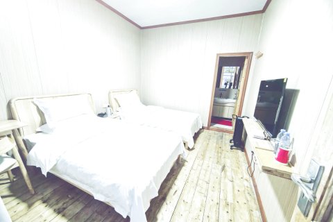 卓尼大峪沟阿角山庄民宿