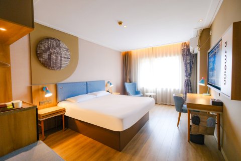 如家酒店·neo(扬州仪征真州西路店)