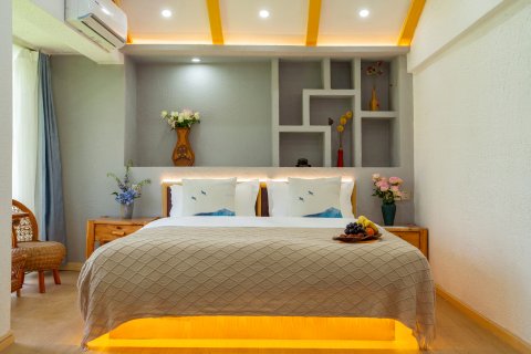 丽江逸云半山观景花园别院