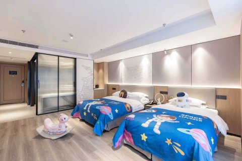 宁波华港外滩酒店(天一广场老外滩店)